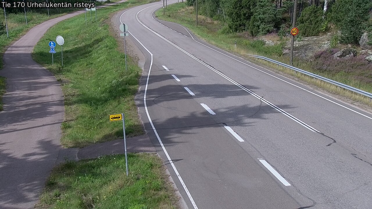 Weather Camera Image Väg 170 Vederlax Idrottsplatsen korsnin, Virolahti, Kymenlaakso