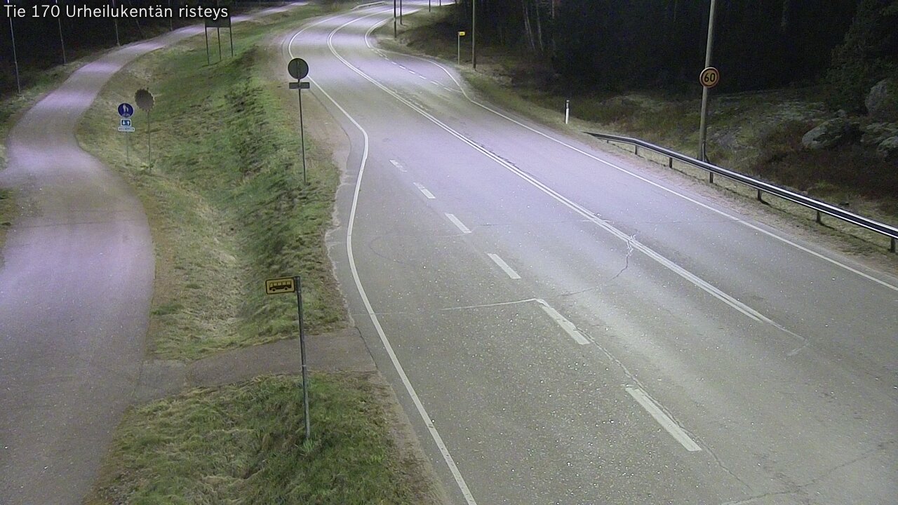 Weather Camera Image Väg 170 Vederlax Idrottsplatsen korsnin, Virolahti, Kymenlaakso