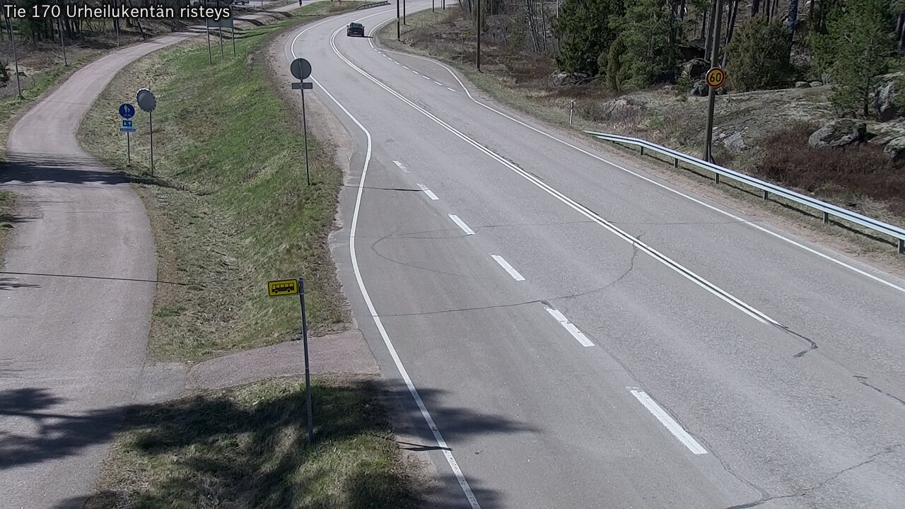 Weather Camera Image Väg 170 Vederlax Idrottsplatsen korsnin, Virolahti, Kymenlaakso