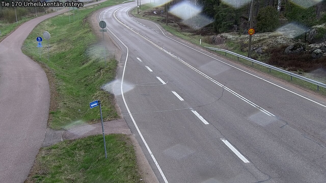 Weather Camera Image Väg 170 Vederlax Idrottsplatsen korsnin, Virolahti, Kymenlaakso