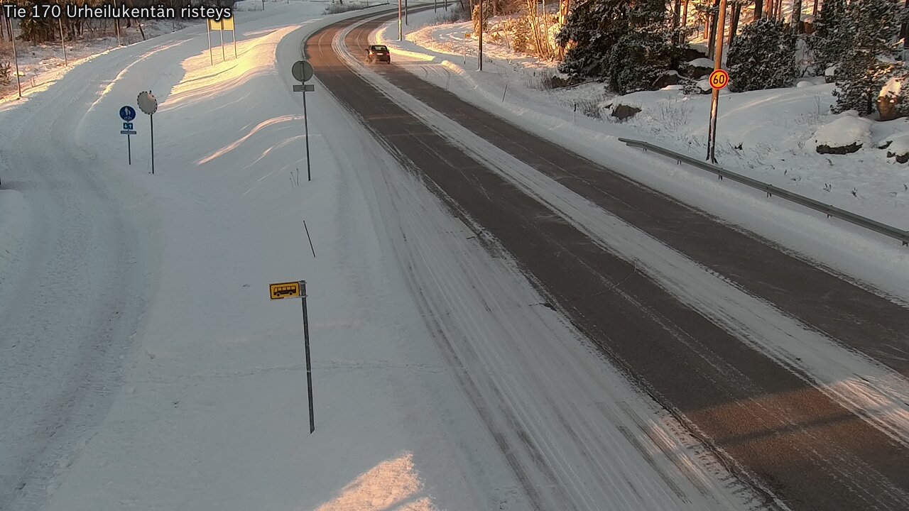 Kelikamerat Kuva Tie 170 Virolahti Urheilukentän risteys, Virolahti, Kymenlaakso