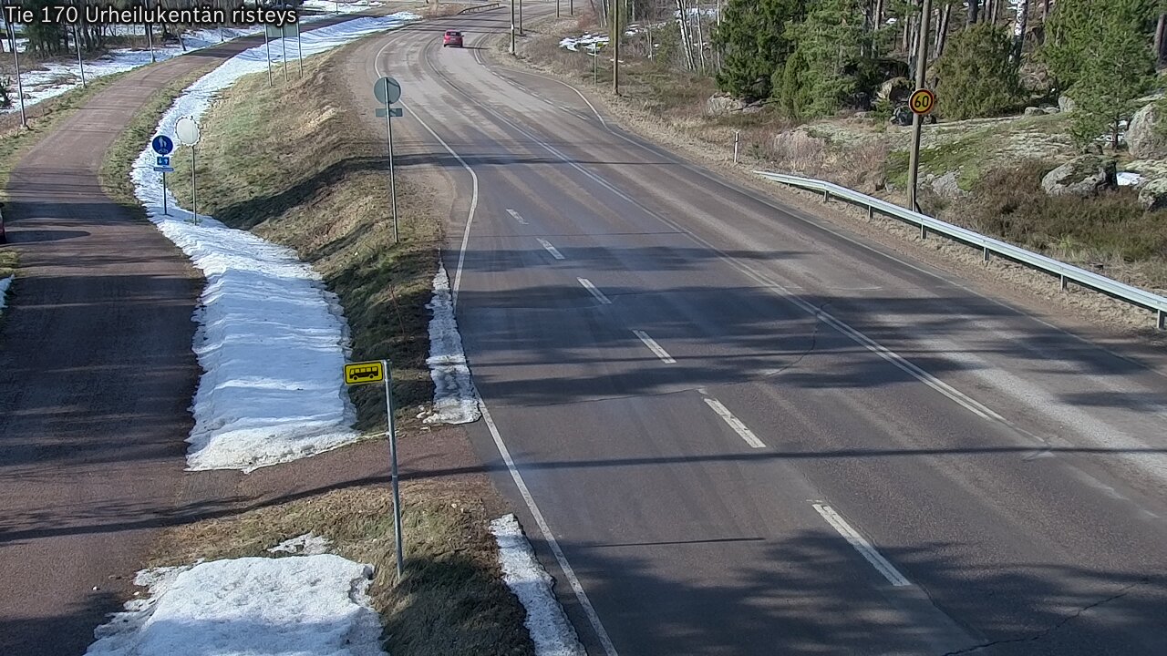 Weather Camera Image Road 170 Virolahti Sports field crossing, Virolahti, Kymenlaakso