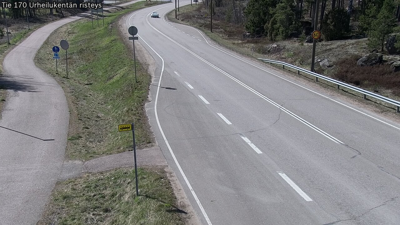 Weather Camera Image Väg 170 Vederlax Idrottsplatsen korsnin, Virolahti, Kymenlaakso