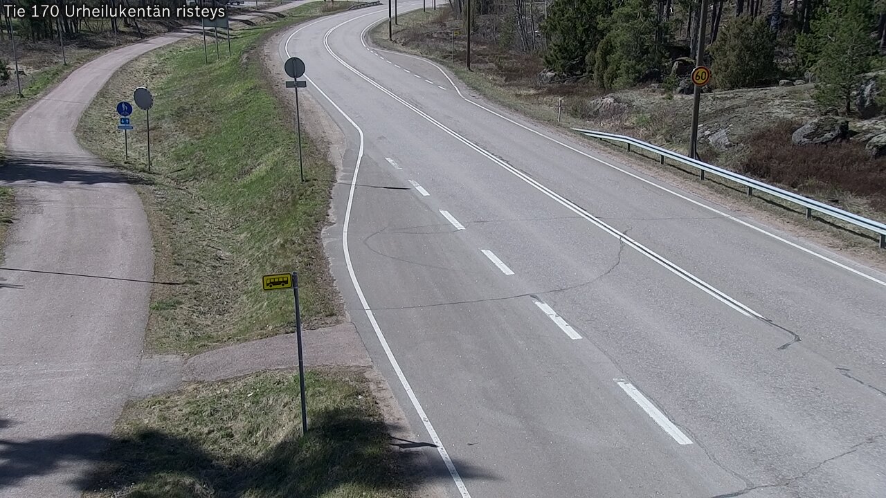 Weather Camera Image Väg 170 Vederlax Idrottsplatsen korsnin, Virolahti, Kymenlaakso