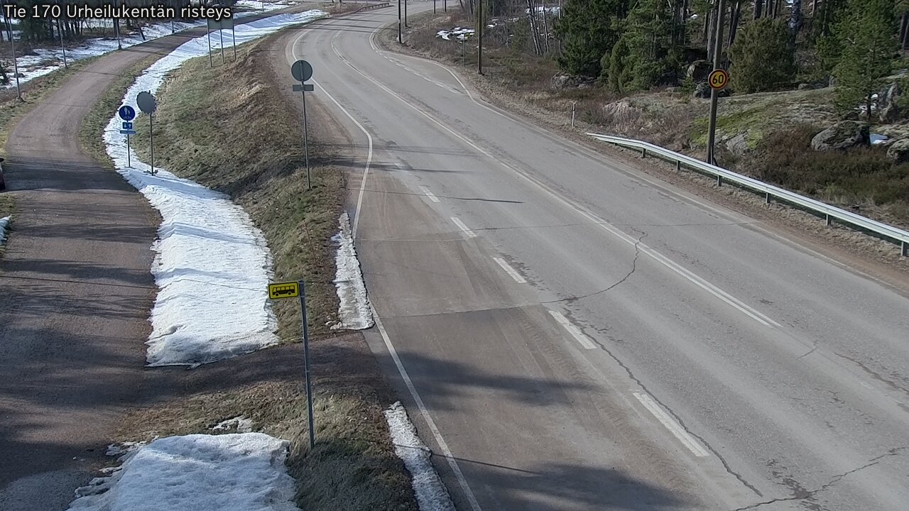Weather Camera Image Road 170 Virolahti Sports field crossing, Virolahti, Kymenlaakso
