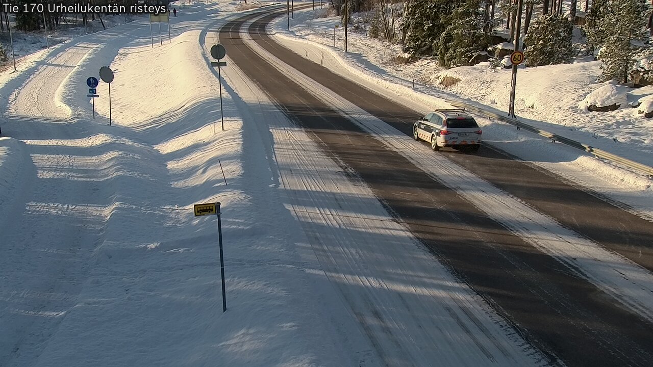 Weather Camera Image Väg 170 Vederlax Idrottsplatsen korsnin, Virolahti, Kymenlaakso