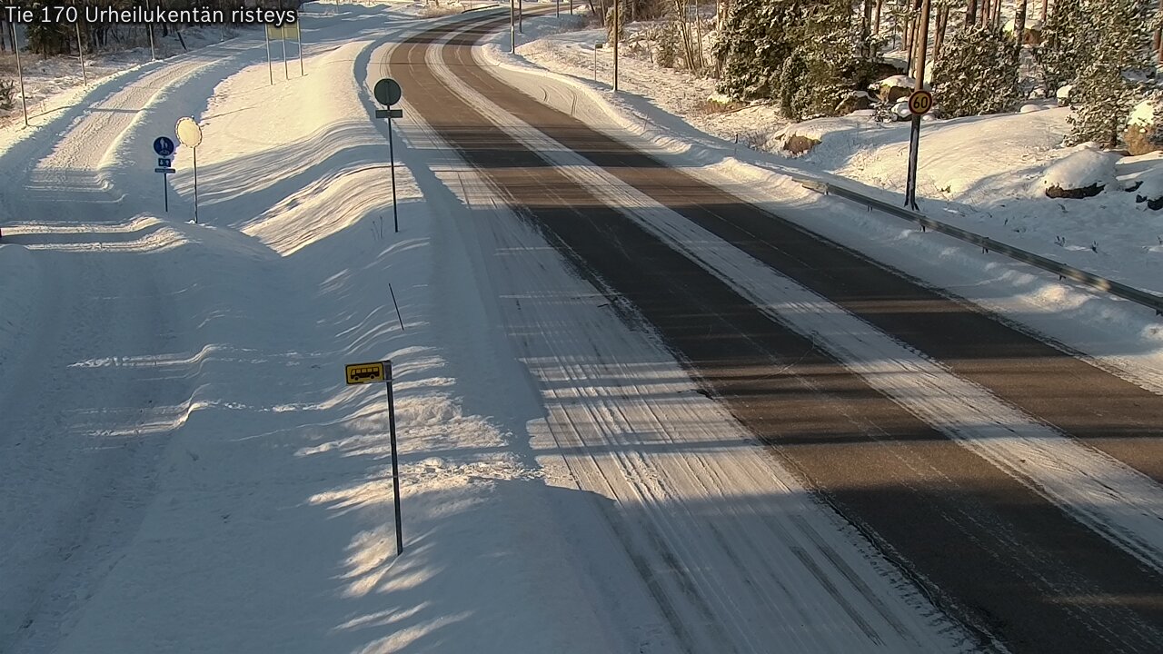 Weather Camera Image Road 170 Virolahti Sports field crossing, Virolahti, Kymenlaakso