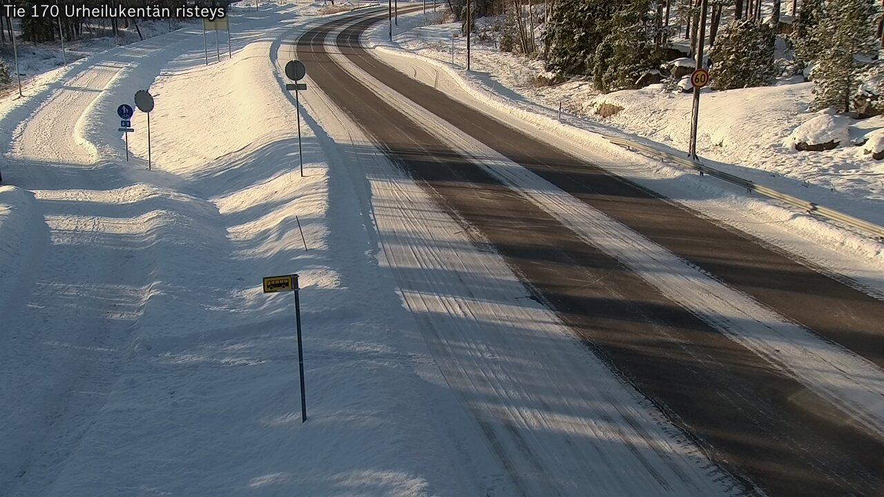 Weather Camera Image Väg 170 Vederlax Idrottsplatsen korsnin, Virolahti, Kymenlaakso