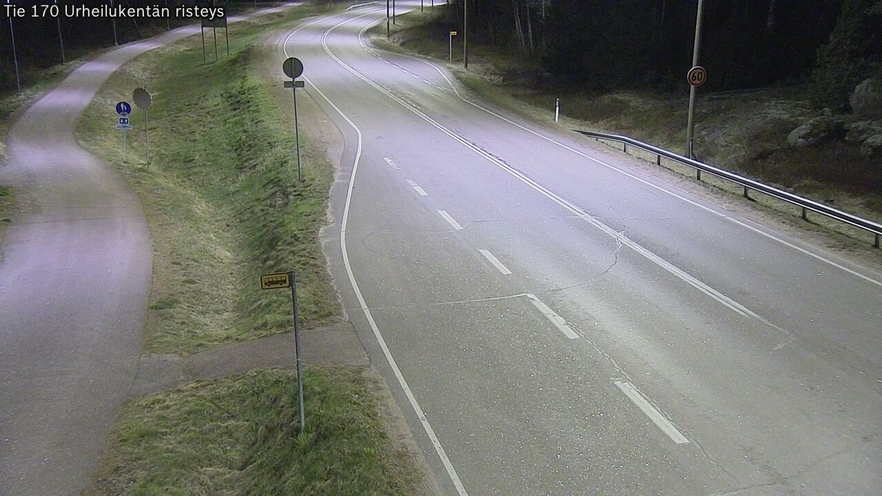 Weather Camera Image Väg 170 Vederlax Idrottsplatsen korsnin, Virolahti, Kymenlaakso