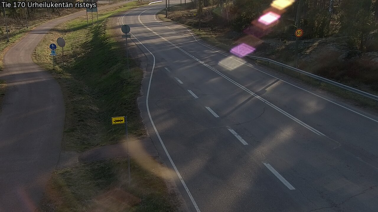 Weather Camera Image Väg 170 Vederlax Idrottsplatsen korsnin, Virolahti, Kymenlaakso