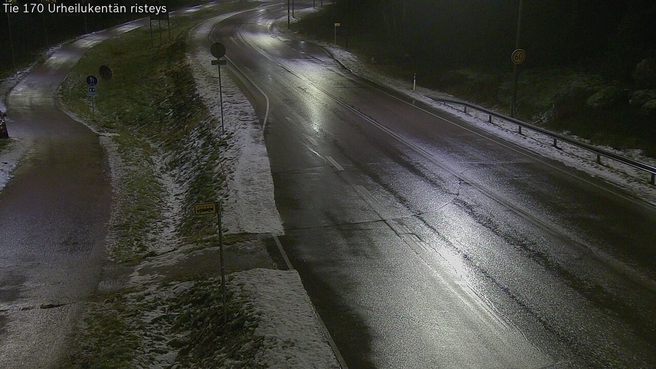 Weather Camera Image Väg 170 Vederlax Idrottsplatsen korsnin, Virolahti, Kymenlaakso