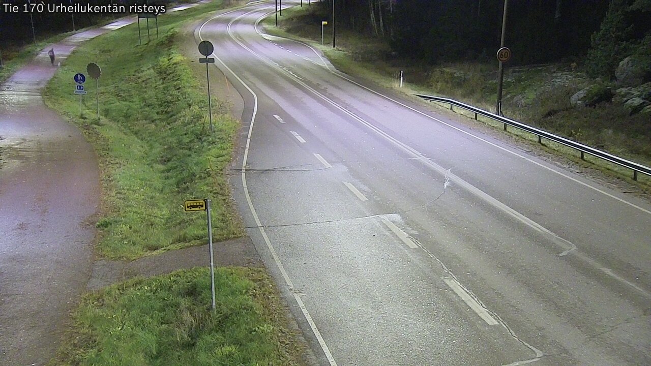 Weather Camera Image Väg 170 Vederlax Idrottsplatsen korsnin, Virolahti, Kymenlaakso