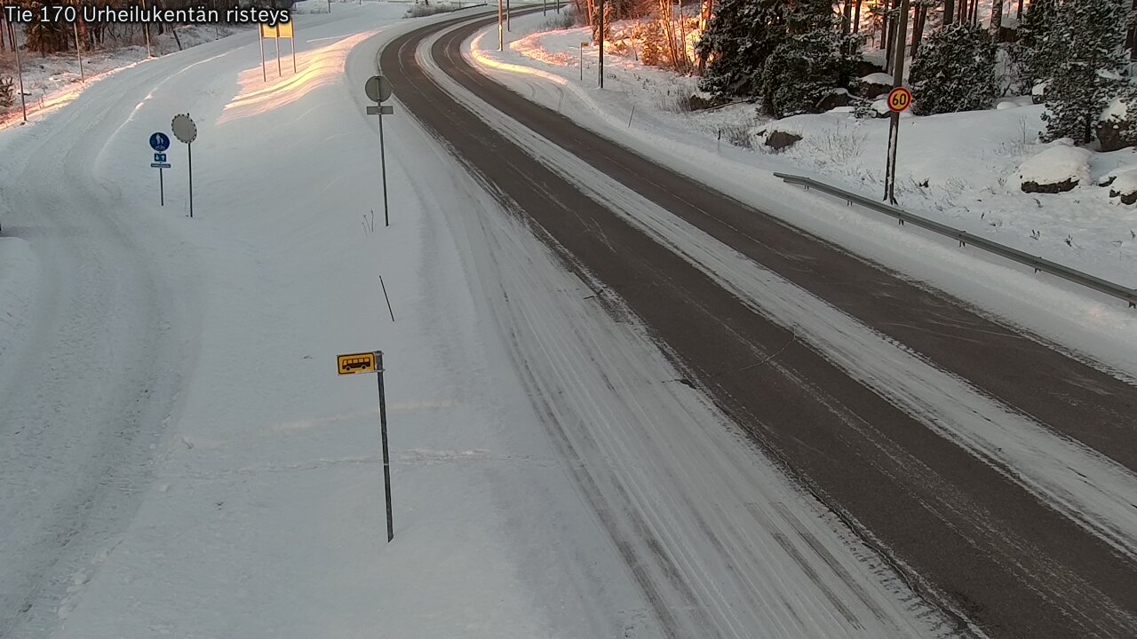 Kelikamerat Kuva Tie 170 Virolahti Urheilukentän risteys, Virolahti, Kymenlaakso