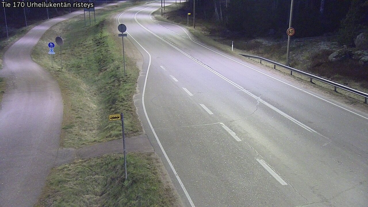 Weather Camera Image Väg 170 Vederlax Idrottsplatsen korsnin, Virolahti, Kymenlaakso
