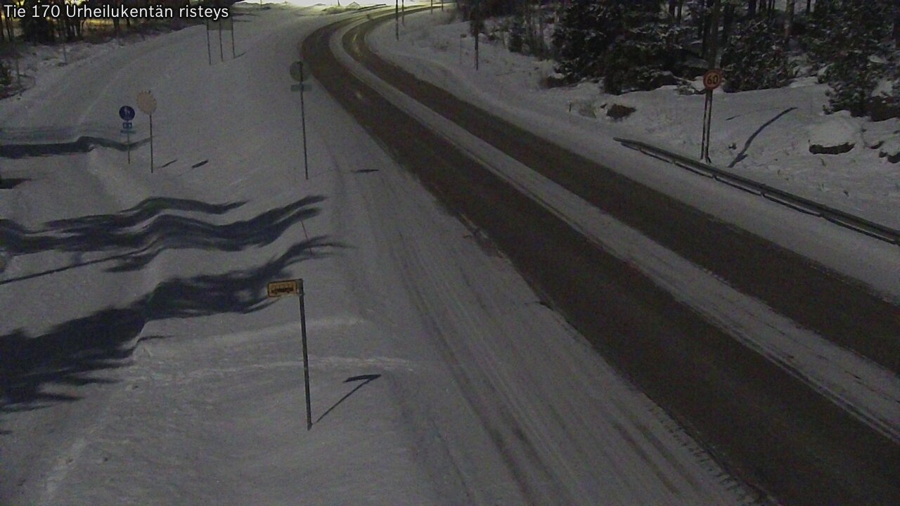 Weather Camera Image Väg 170 Vederlax Idrottsplatsen korsnin, Virolahti, Kymenlaakso