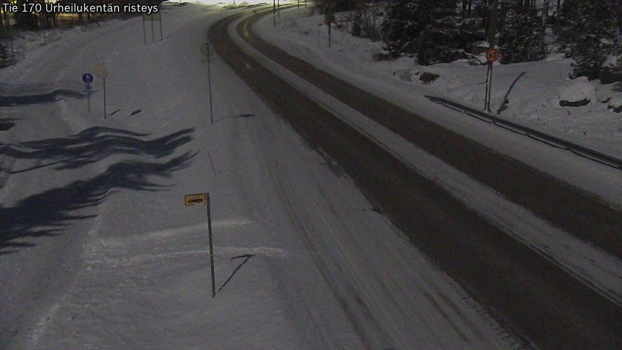 Weather Camera Image Väg 170 Vederlax Idrottsplatsen korsnin, Virolahti, Kymenlaakso