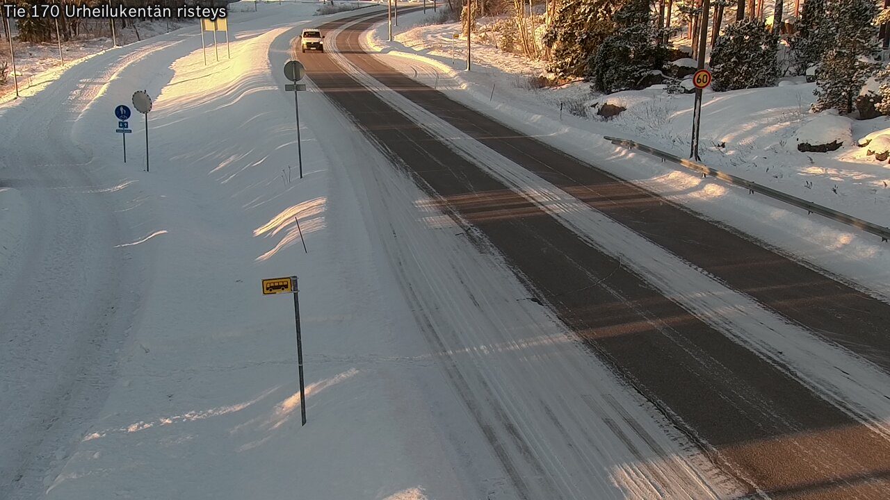 Weather Camera Image Road 170 Virolahti Sports field crossing, Virolahti, Kymenlaakso