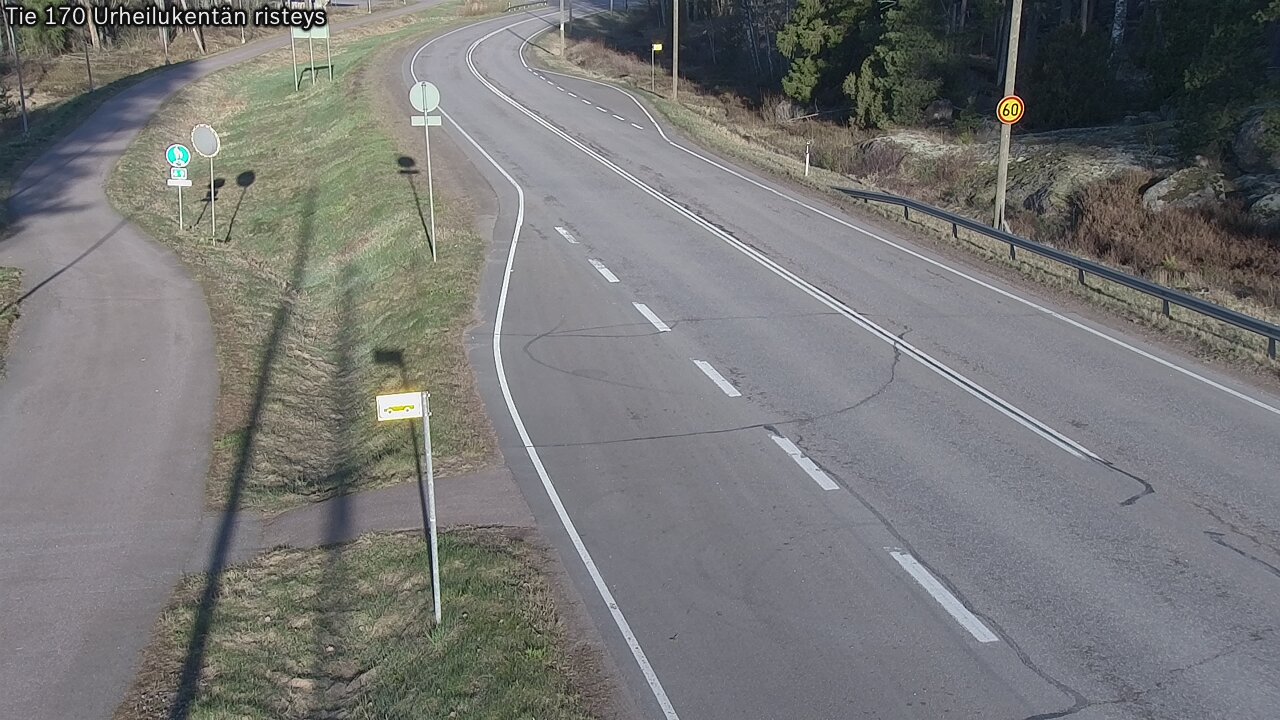 Weather Camera Image Väg 170 Vederlax Idrottsplatsen korsnin, Virolahti, Kymenlaakso