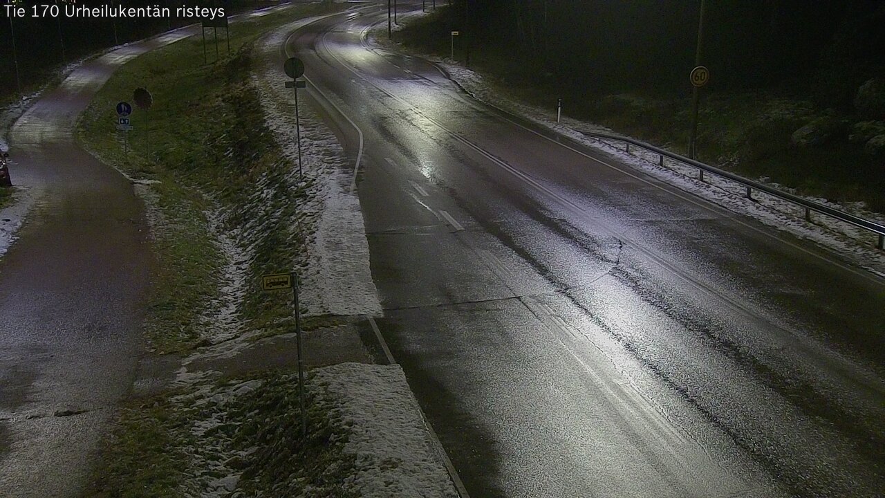 Weather Camera Image Väg 170 Vederlax Idrottsplatsen korsnin, Virolahti, Kymenlaakso