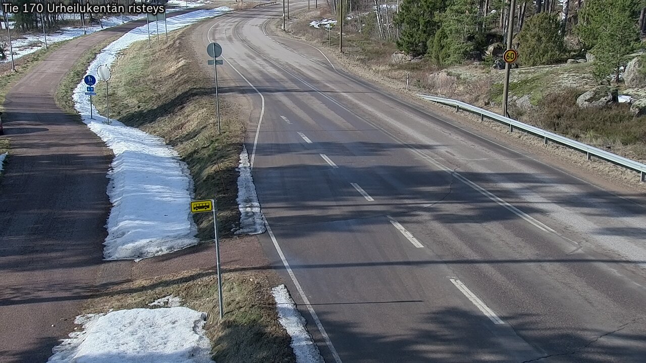 Weather Camera Image Road 170 Virolahti Sports field crossing, Virolahti, Kymenlaakso