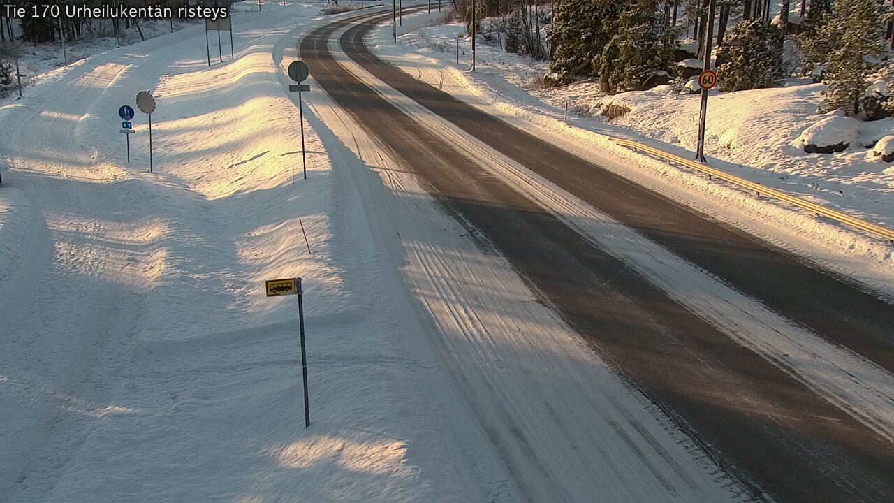 Kelikamerat Kuva Tie 170 Virolahti Urheilukentän risteys, Virolahti, Kymenlaakso