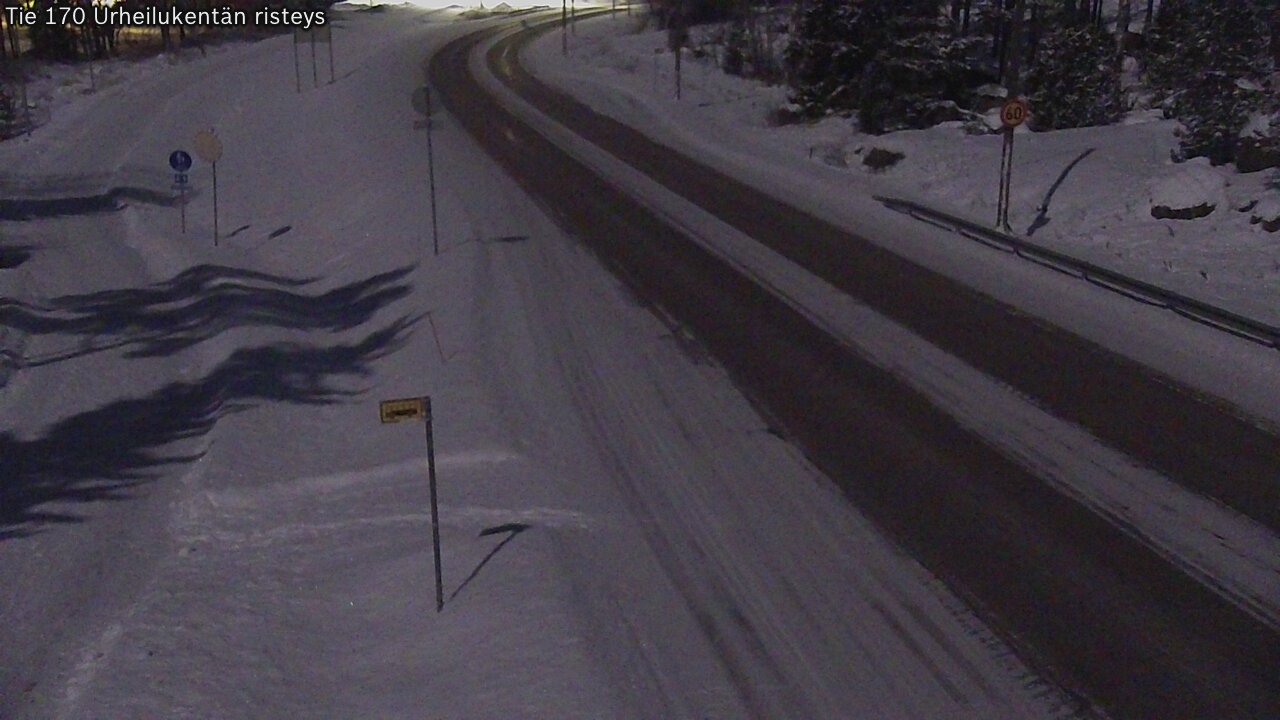 Weather Camera Image Väg 170 Vederlax Idrottsplatsen korsnin, Virolahti, Kymenlaakso