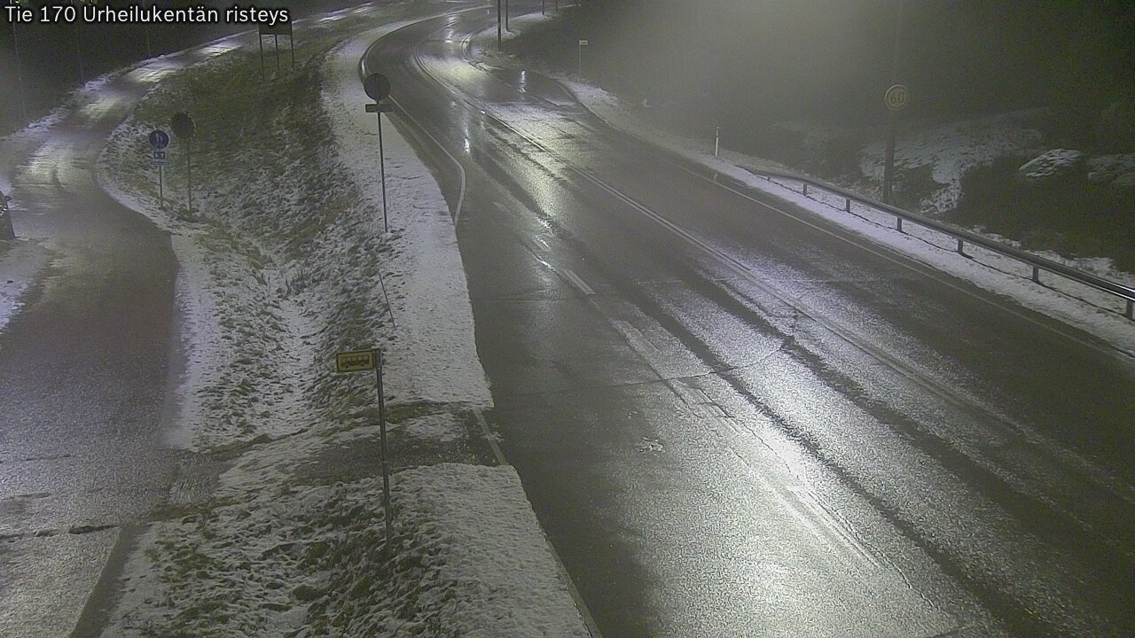 Weather Camera Image Väg 170 Vederlax Idrottsplatsen korsnin, Virolahti, Kymenlaakso