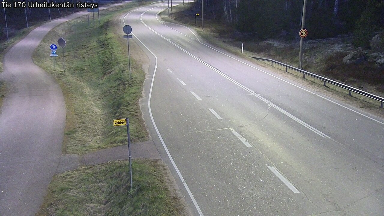 Weather Camera Image Väg 170 Vederlax Idrottsplatsen korsnin, Virolahti, Kymenlaakso