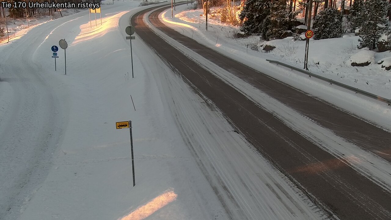 Kelikamerat Kuva Tie 170 Virolahti Urheilukentän risteys, Virolahti, Kymenlaakso
