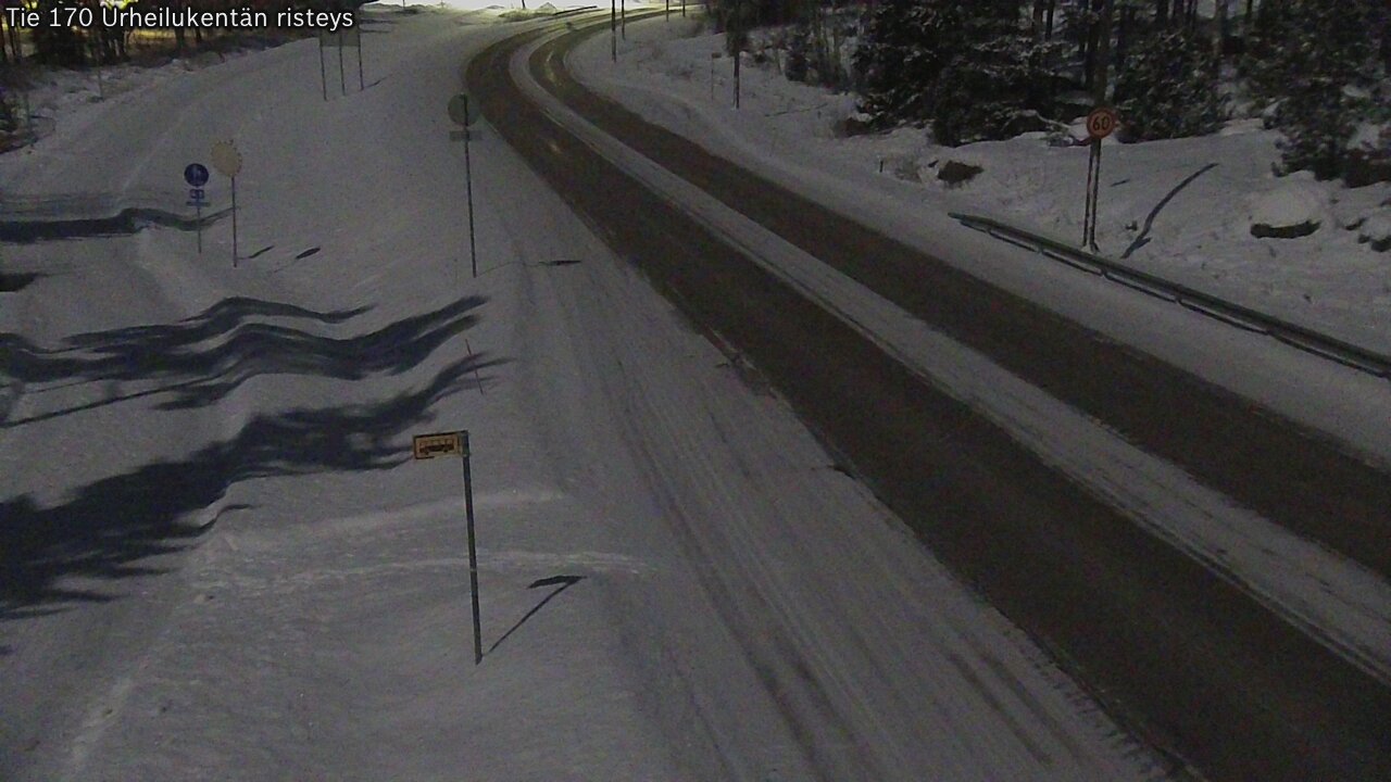 Weather Camera Image Väg 170 Vederlax Idrottsplatsen korsnin, Virolahti, Kymenlaakso