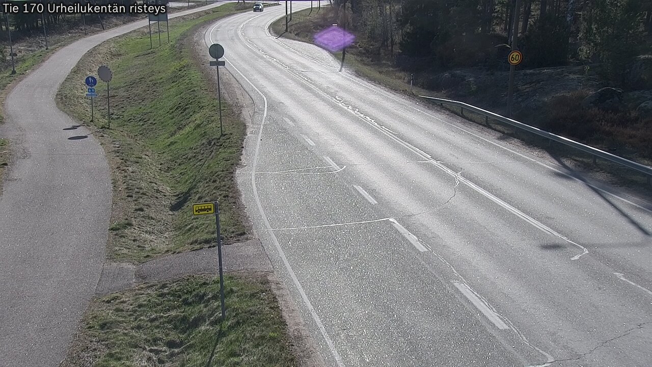 Weather Camera Image Väg 170 Vederlax Idrottsplatsen korsnin, Virolahti, Kymenlaakso