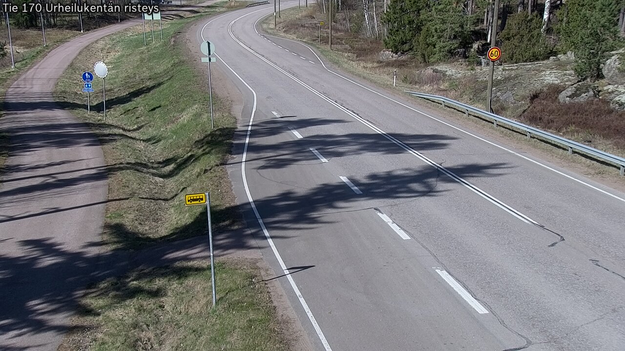 Weather Camera Image Väg 170 Vederlax Idrottsplatsen korsnin, Virolahti, Kymenlaakso
