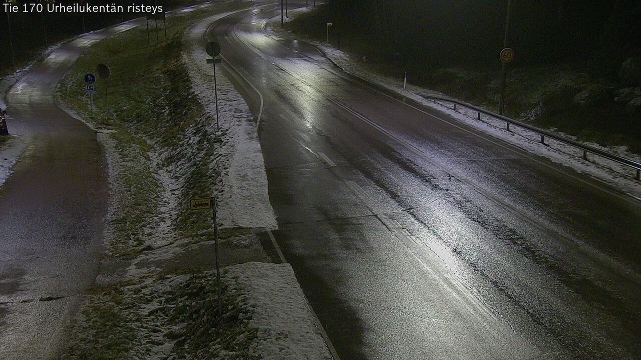 Weather Camera Image Väg 170 Vederlax Idrottsplatsen korsnin, Virolahti, Kymenlaakso