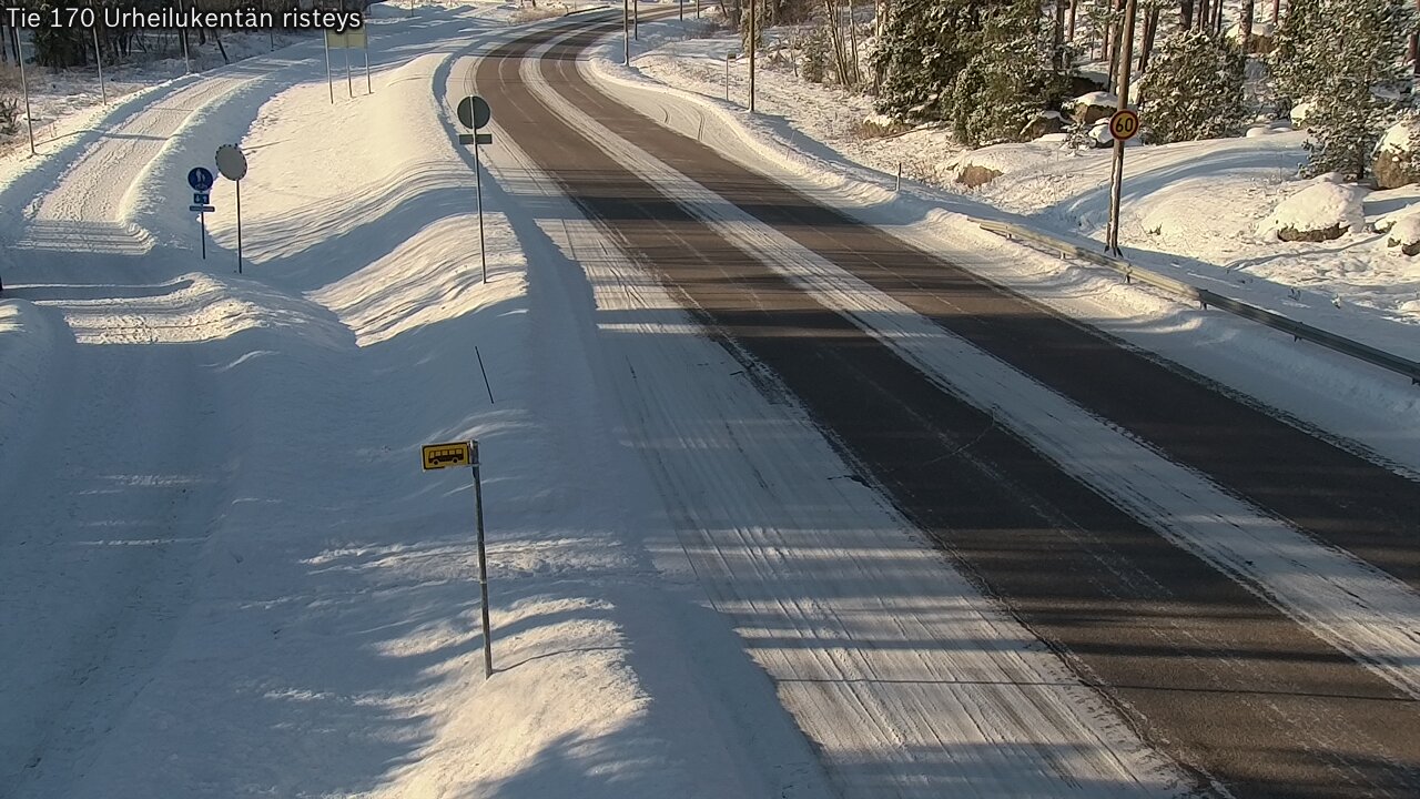 Weather Camera Image Road 170 Virolahti Sports field crossing, Virolahti, Kymenlaakso