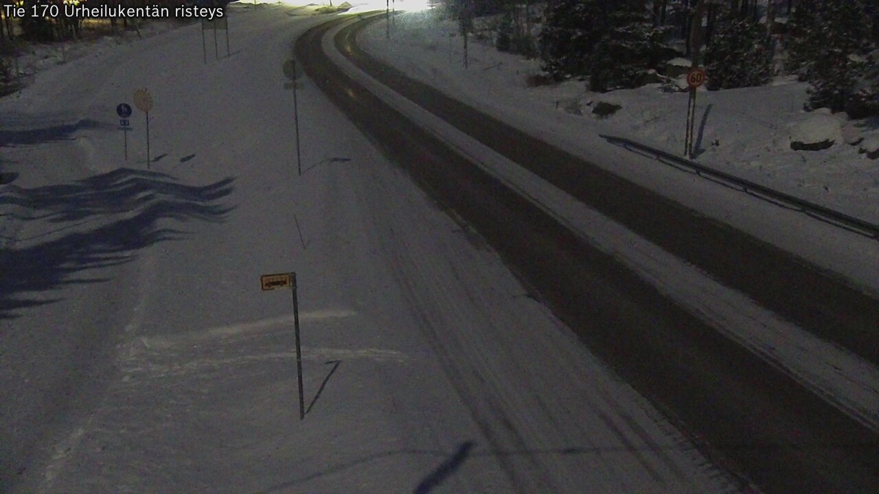 Weather Camera Image Väg 170 Vederlax Idrottsplatsen korsnin, Virolahti, Kymenlaakso