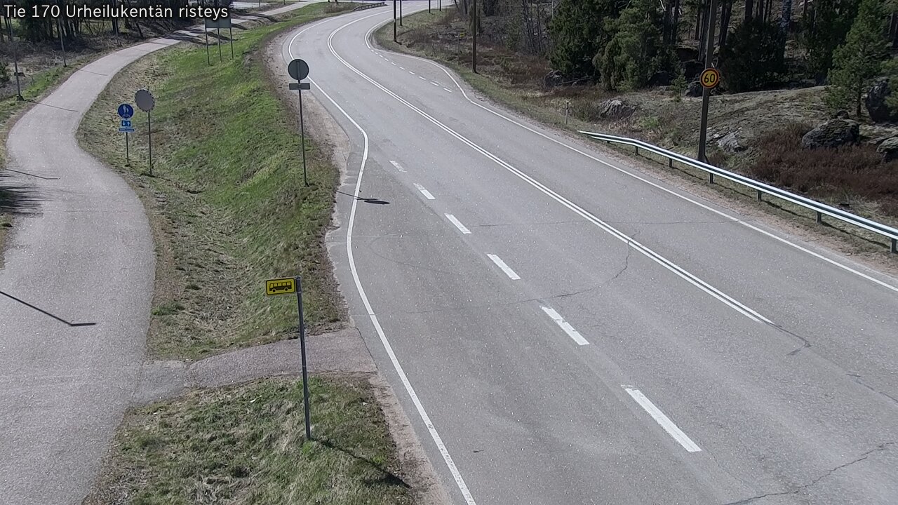 Weather Camera Image Väg 170 Vederlax Idrottsplatsen korsnin, Virolahti, Kymenlaakso