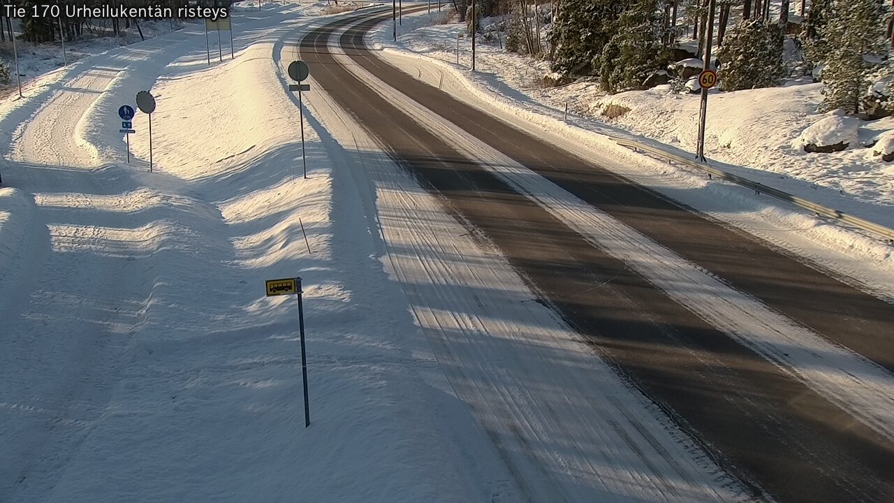 Weather Camera Image Väg 170 Vederlax Idrottsplatsen korsnin, Virolahti, Kymenlaakso