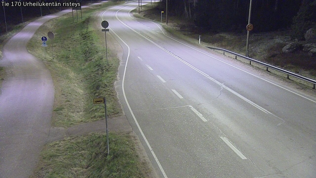 Weather Camera Image Väg 170 Vederlax Idrottsplatsen korsnin, Virolahti, Kymenlaakso