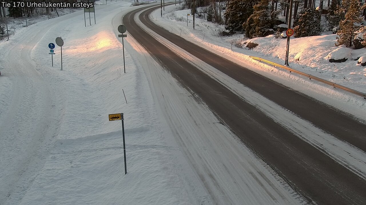 Kelikamerat Kuva Tie 170 Virolahti Urheilukentän risteys, Virolahti, Kymenlaakso