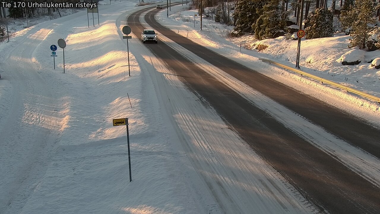 Kelikamerat Kuva Tie 170 Virolahti Urheilukentän risteys, Virolahti, Kymenlaakso