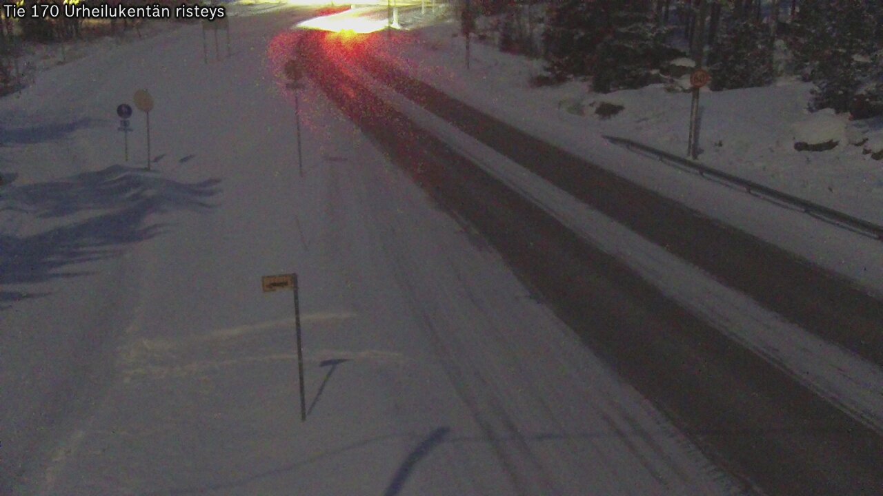 Weather Camera Image Väg 170 Vederlax Idrottsplatsen korsnin, Virolahti, Kymenlaakso