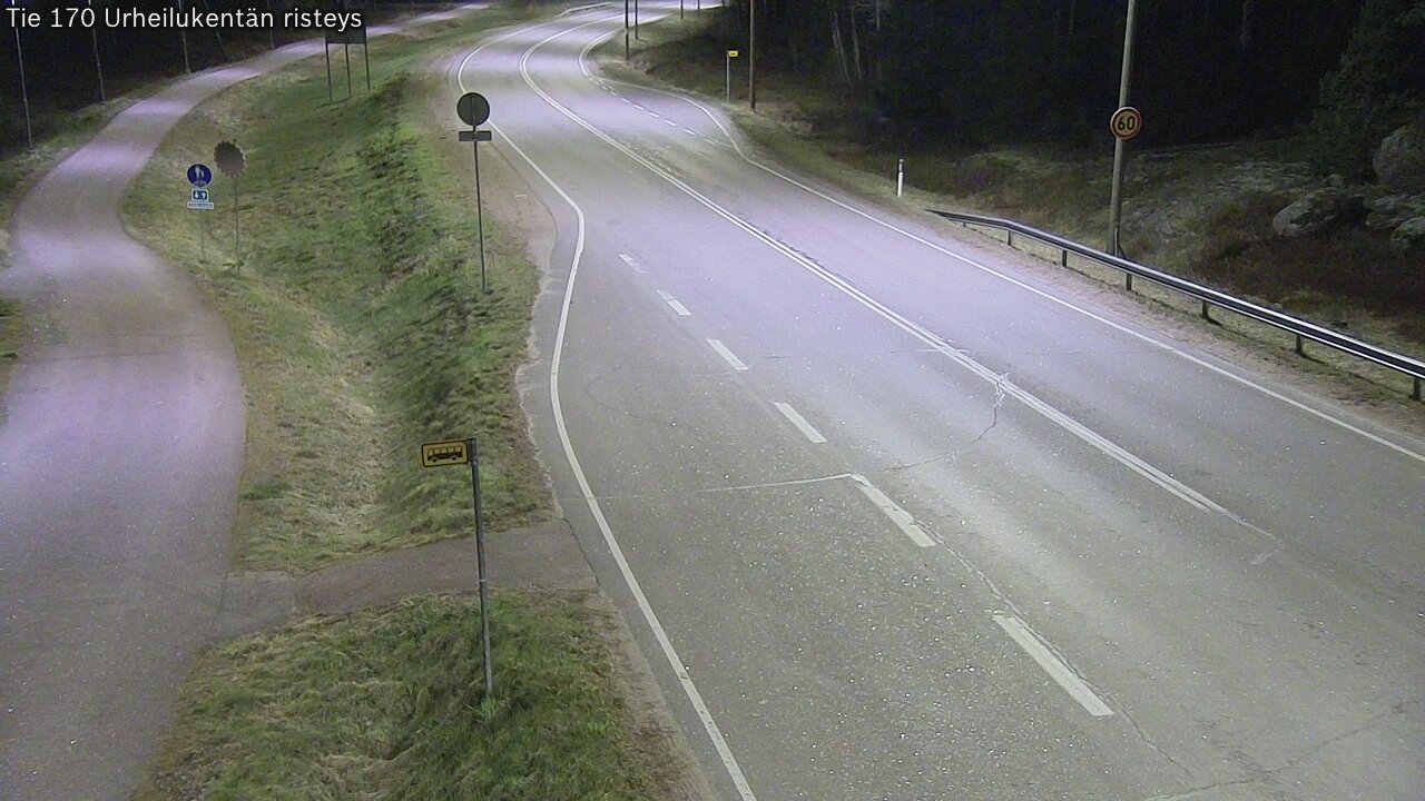 Weather Camera Image Väg 170 Vederlax Idrottsplatsen korsnin, Virolahti, Kymenlaakso