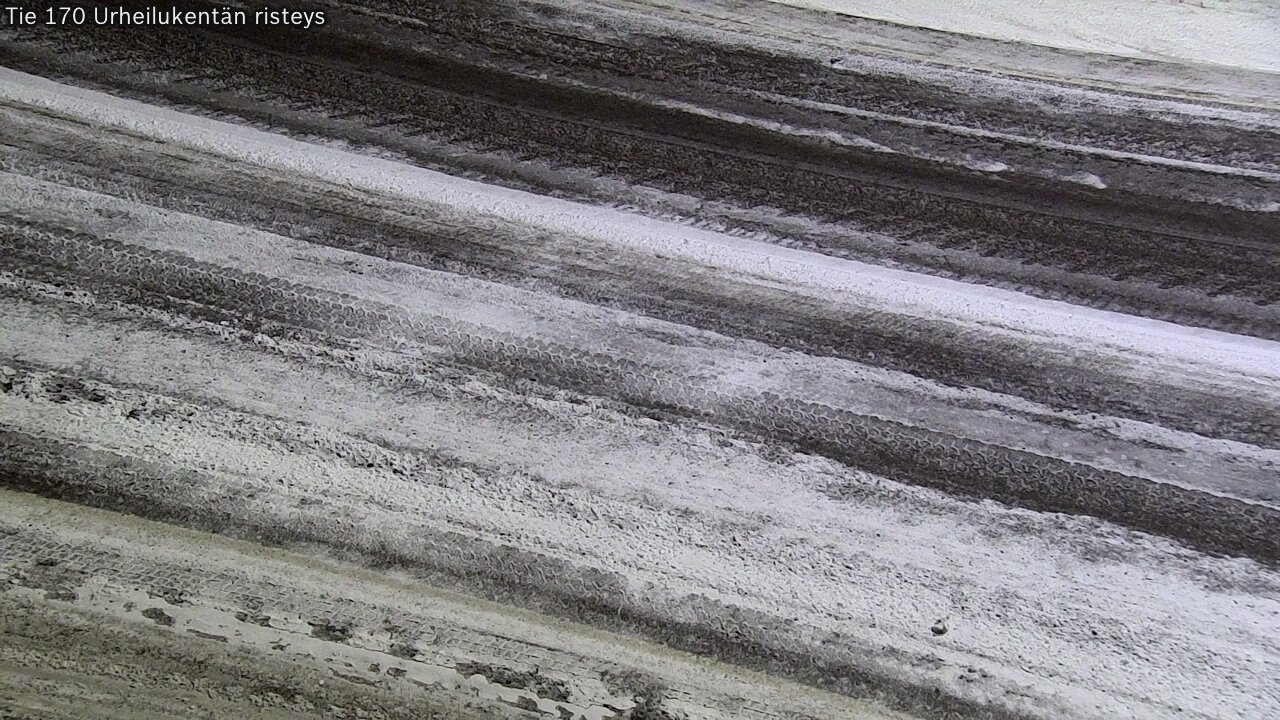 Weather Camera Image Väg 170 Vederlax Idrottsplatsen korsnin, Virolahti, Kymenlaakso