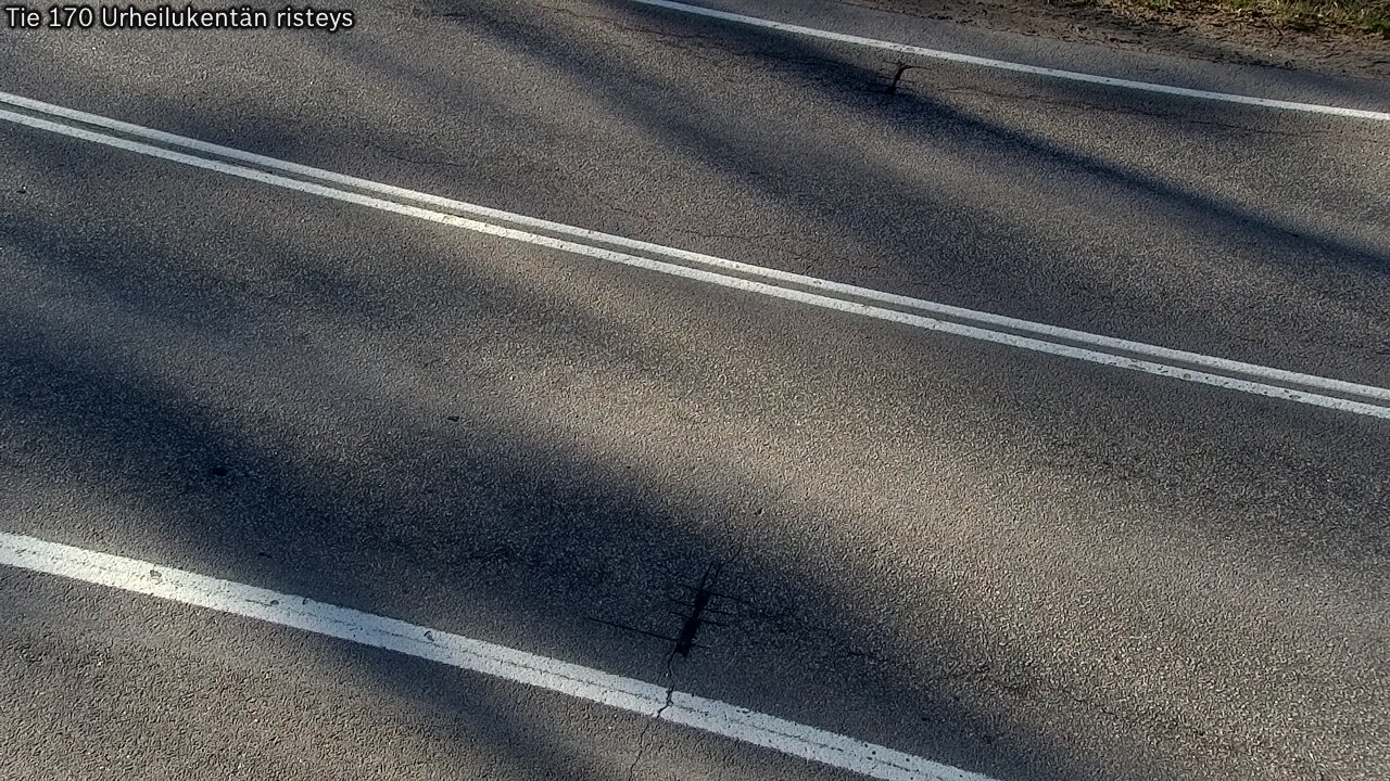 Weather Camera Image Väg 170 Vederlax Idrottsplatsen korsnin, Virolahti, Kymenlaakso