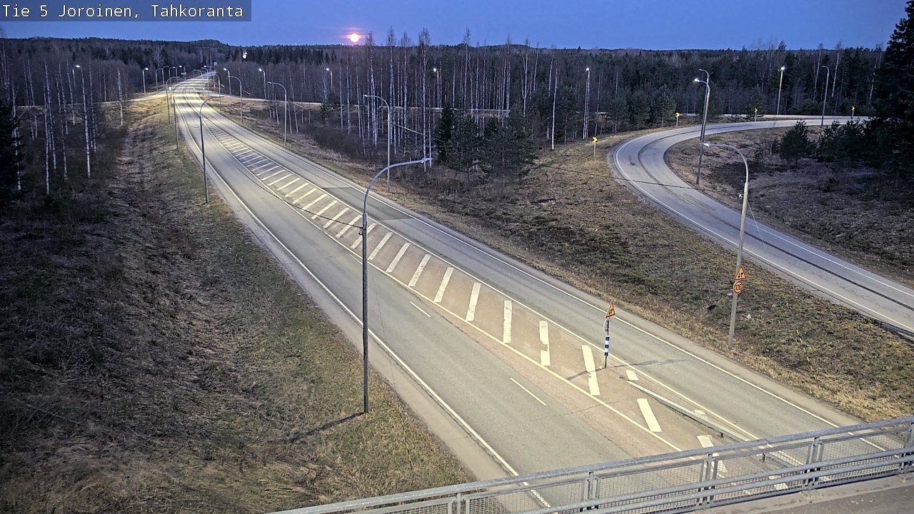 Weather Camera Image Väg 5 Jorois, Tahkoranta, Joroinen, Pohjois-Savo