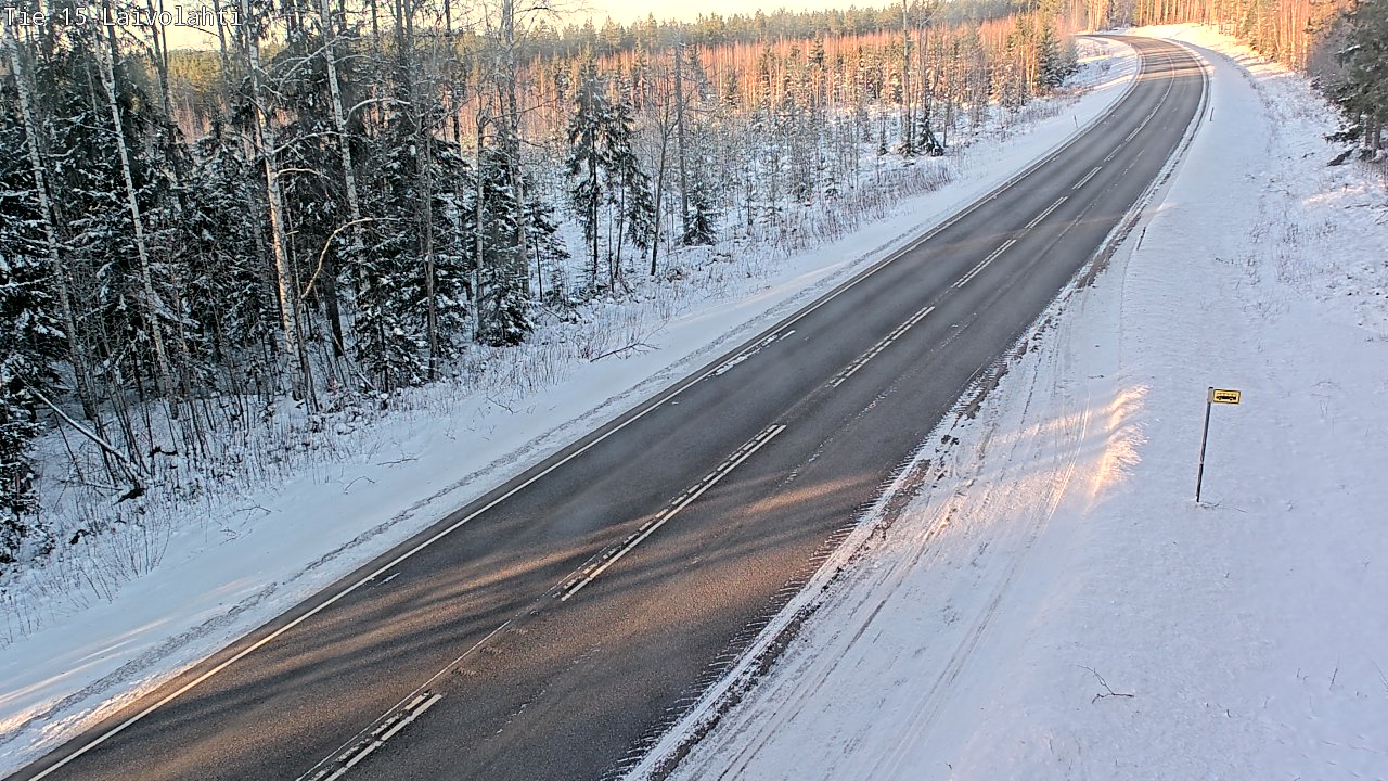 Weather Camera Image Väg 15 Laivolahti, Mäntyharju, Etelä-Savo