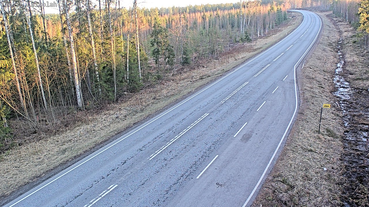Weather Camera Image Väg 15 Laivolahti, Mäntyharju, Etelä-Savo