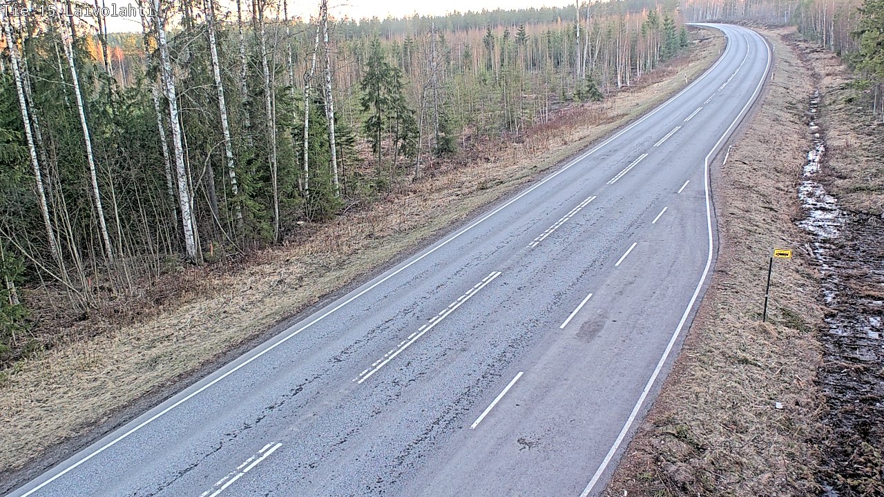 Weather Camera Image Väg 15 Laivolahti, Mäntyharju, Etelä-Savo