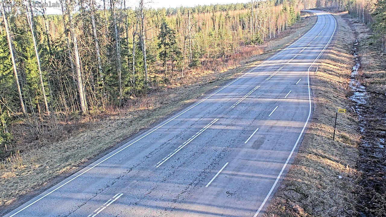 Weather Camera Image Väg 15 Laivolahti, Mäntyharju, Etelä-Savo