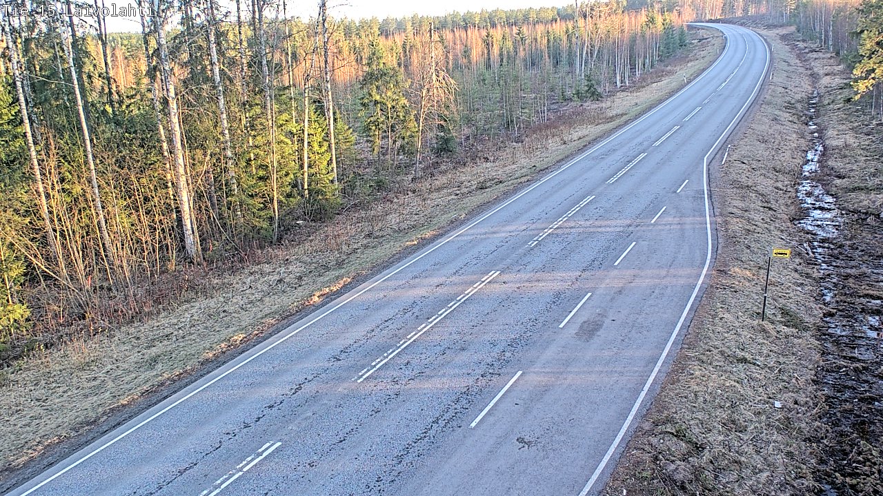 Weather Camera Image Väg 15 Laivolahti, Mäntyharju, Etelä-Savo